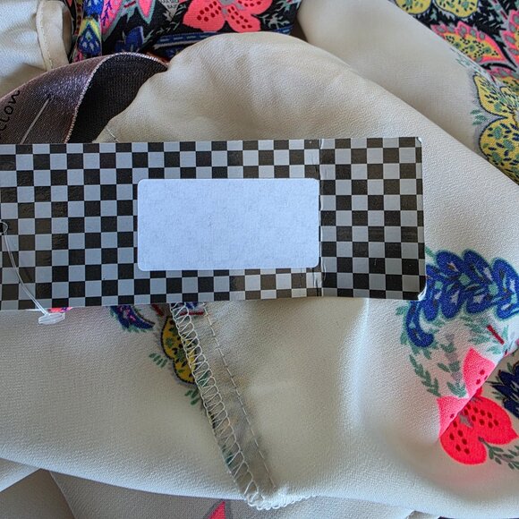 NEW Moon Collection Blouse Top Cold Shoulder Semi Sheer Artsy Floral Size XL - Picture 11 of 11